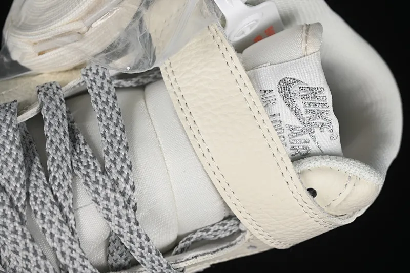 All categories Nk Air Force 1 Air Force series Nk Air Force 1 Mid Air Force mid-top Nk Air Force 1'07 Mid Beige and gray two-color bottom Starry sky Air Force 1 mid-top casual sneakers XL0236-232